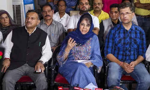 Mehbooba claims she is under house arrest