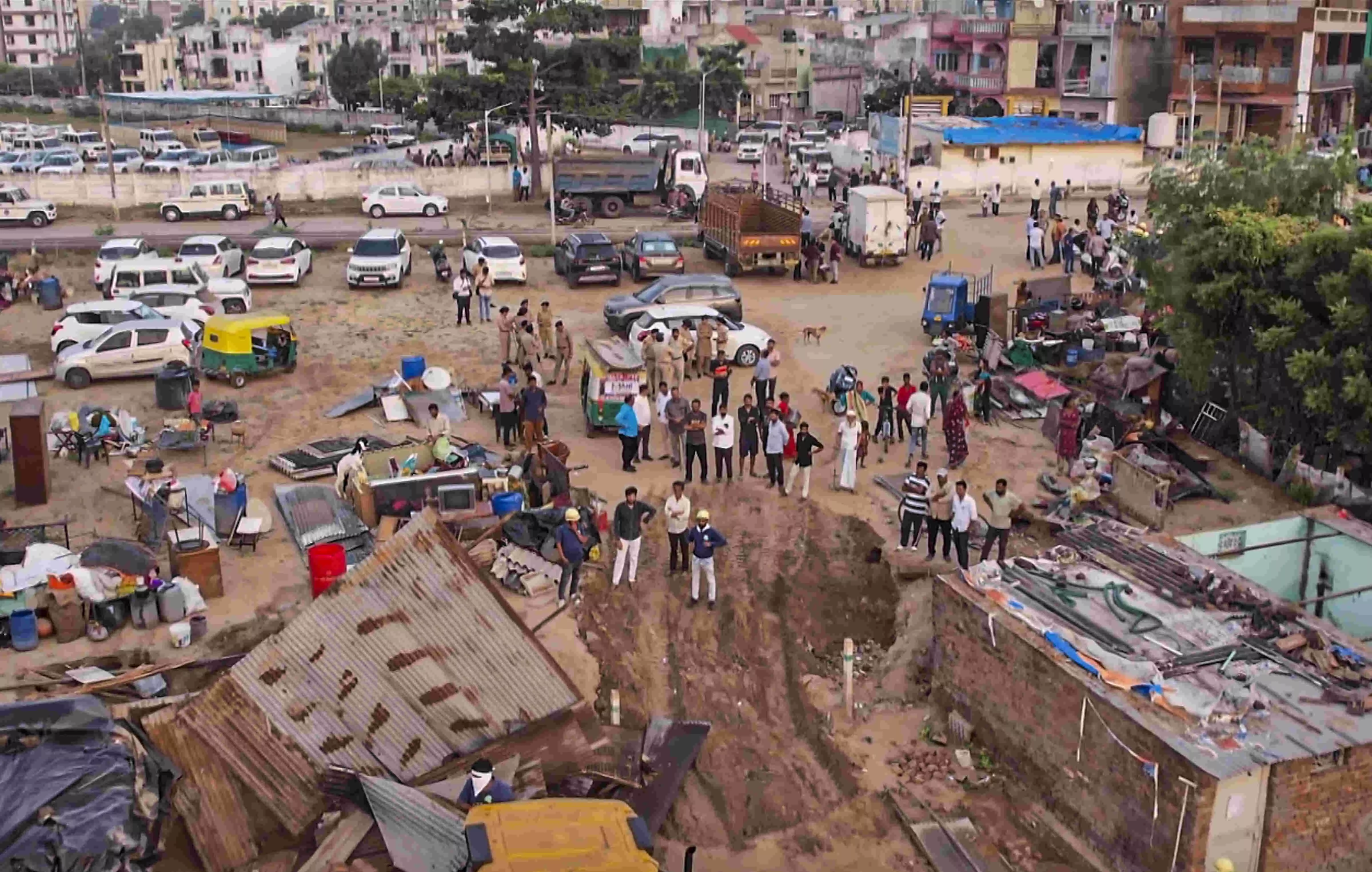 Mega demolition drive targets 700 illegal structures along Sabarmati riverbank in Gandhinagar