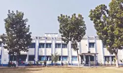 Pakuahat College: Salaries stopped, professor relieved of duties