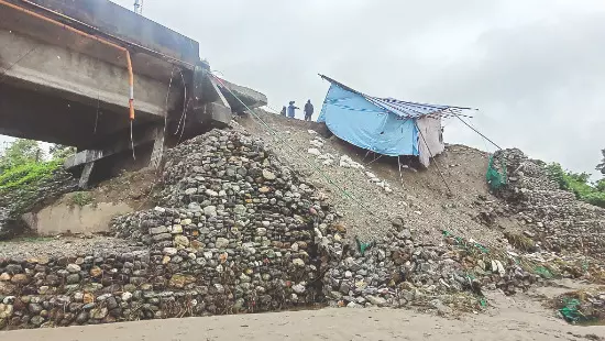 Traffic disrupted after road cave-in