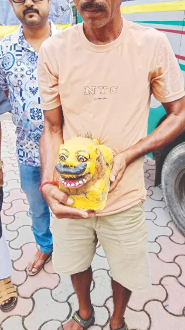 Shikarpur Temple restored as   six ancient tiger statues return