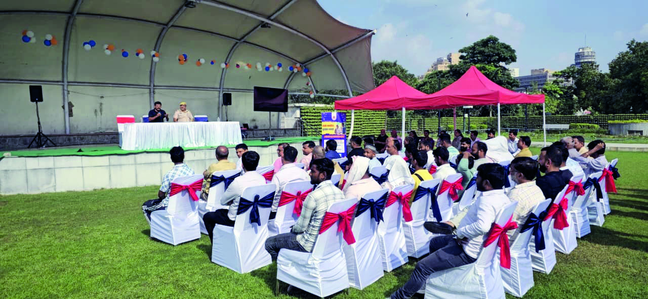 Delhi Police holds ‘Eyes and Ears’ campaign; Malls, market plazas chosen as venues