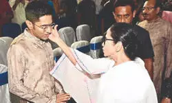 Mamata pens 16 songs for new Puja album ‘Durga Angan’ Mamata pens 16 songs for new Puja album ‘Durga Angan’