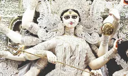 Sreebhumi’s Durga gets decked up in Sennes diamonds