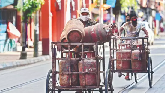 PMUY: Govt authorises release of 25 lakh more LPG connection