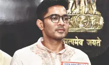 Abhishek inaugurates Diamond   Harbour Police Puja guide map