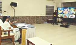 CM postpones Puja inaugurations in city, virtually opens district pujas CM postpones Puja inaugurations in city, virtually opens district pujas