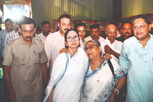 Mamata accuses BJP of politicising natural calamity, urges restraint