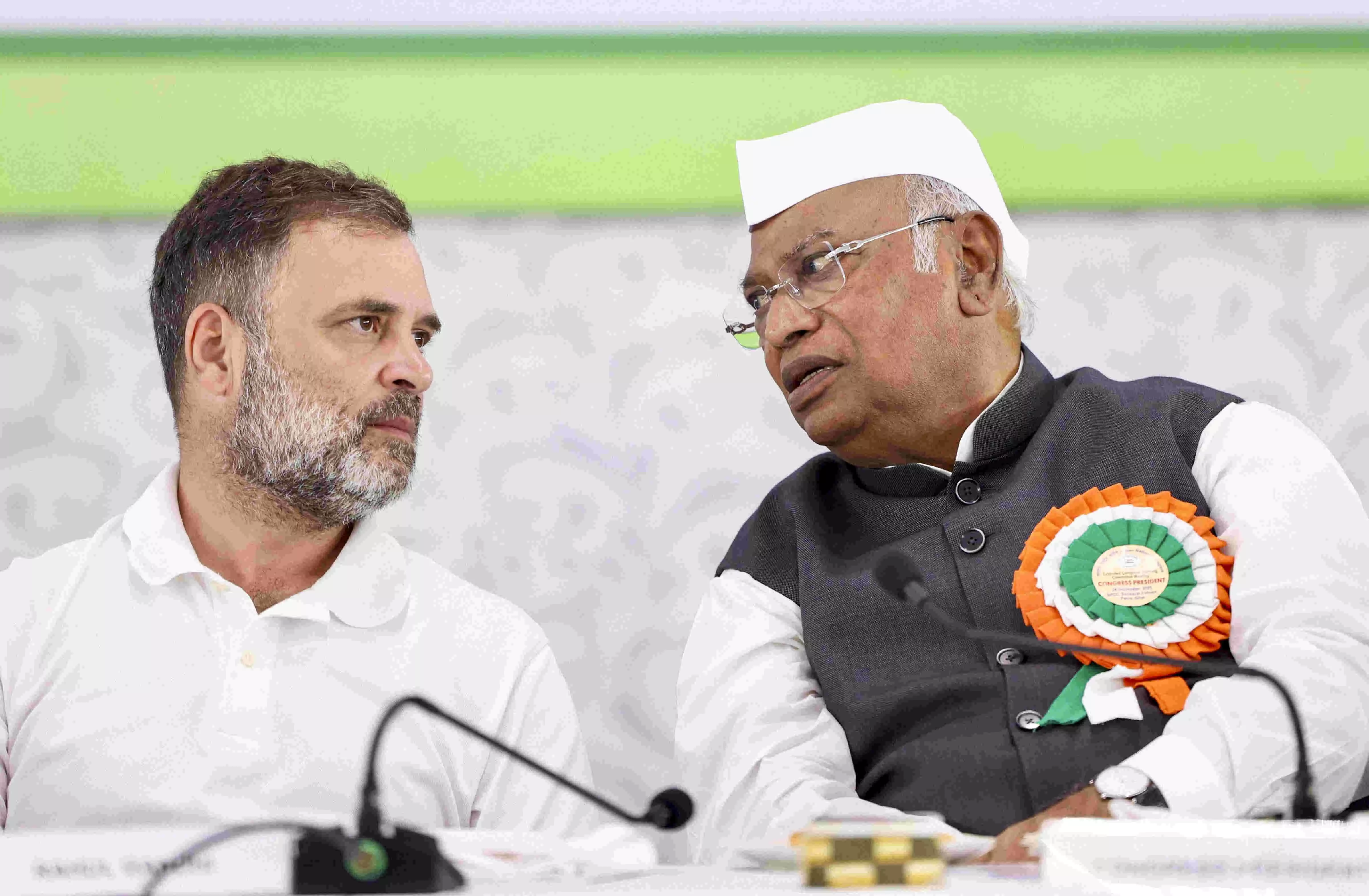 Bihar polls would mark beginning of end of Modi govts corrupt rule: Kharge