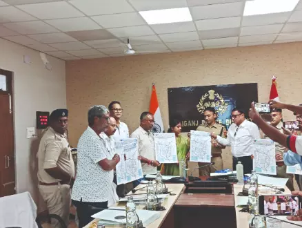 Raiganj police launch Puja guide map to ensure smooth celebrations