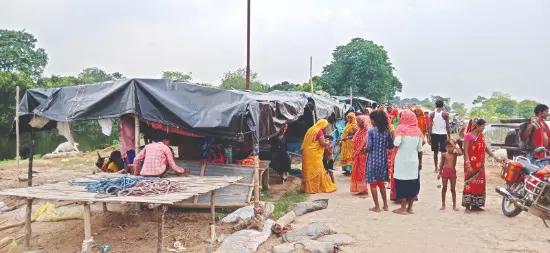 Floodwaters submerge Bhutni during Durga Puja, over 200 families in crisis