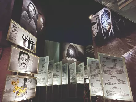 Salt Lake pujas draw crowd with themes on Ritwik Ghatak, nostalgia