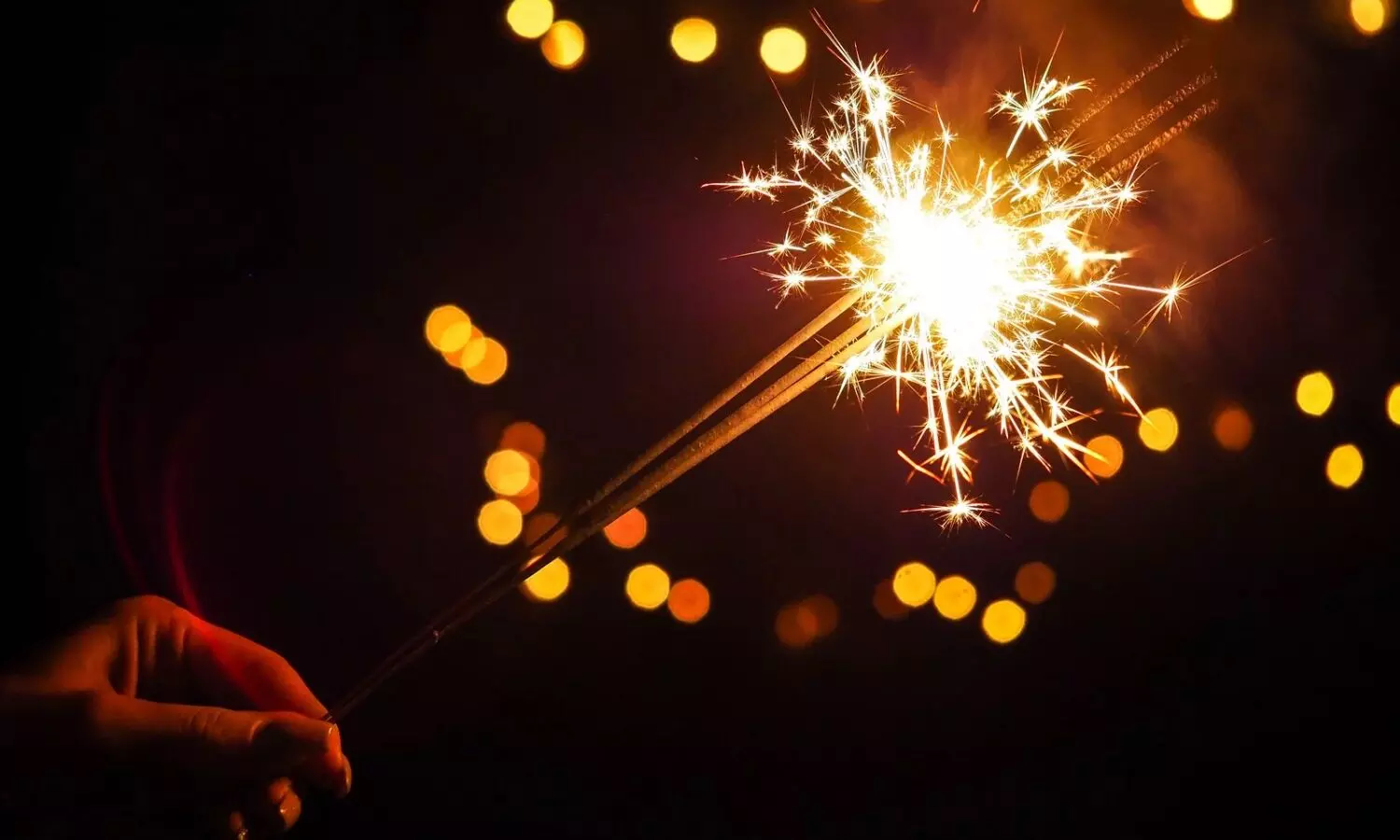 SC gives conditional nod to green crackers, asks Centre to devise mechanism SC gives conditional nod to green crackers, asks Centre to devise mechanism