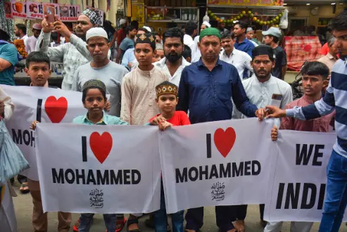 Flag march in Bareilly ahead of clerics call for protest over I Love Mohammad posters