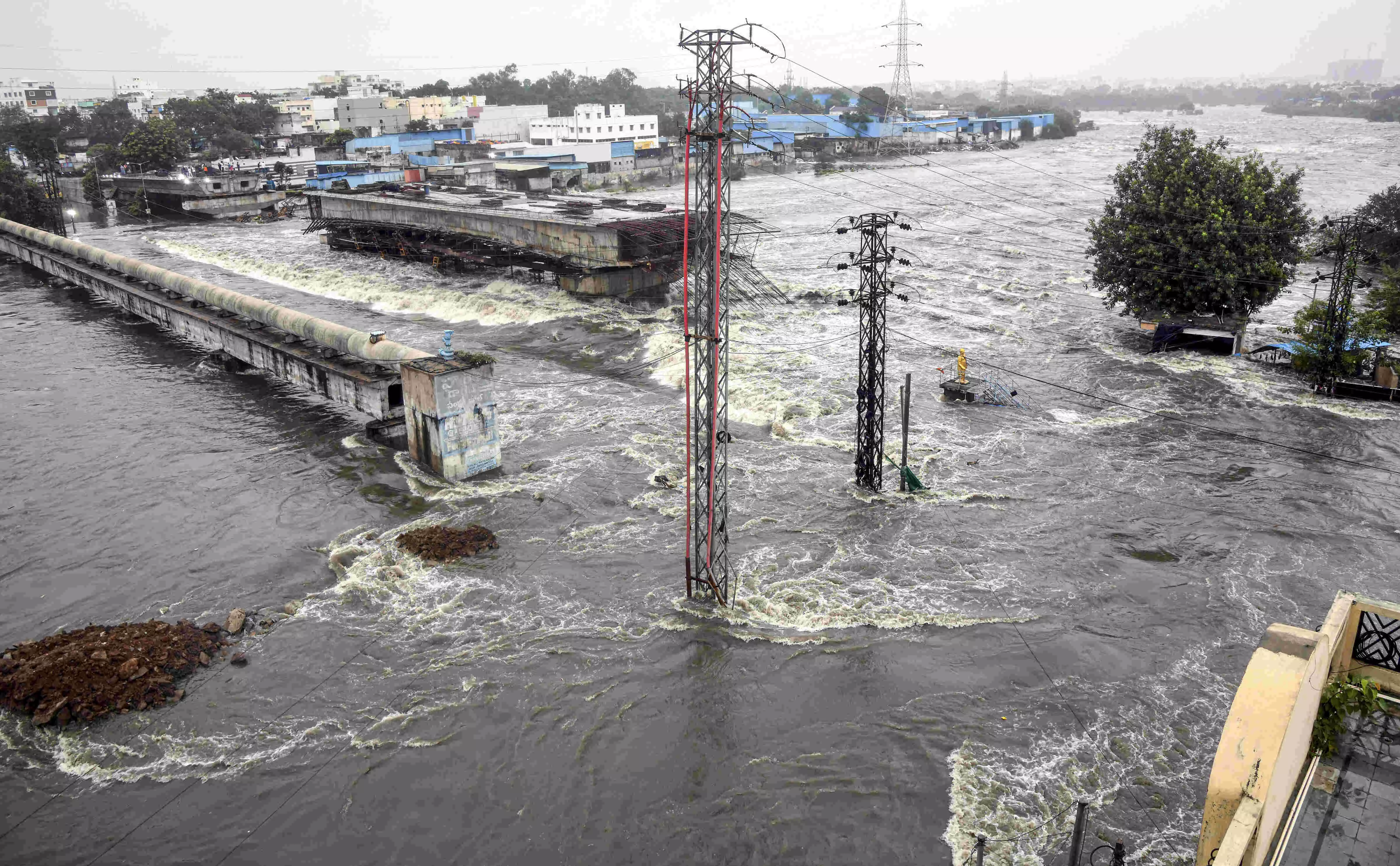 About 1,000 people shifted to relief camps in Hyderabad following heavy rains