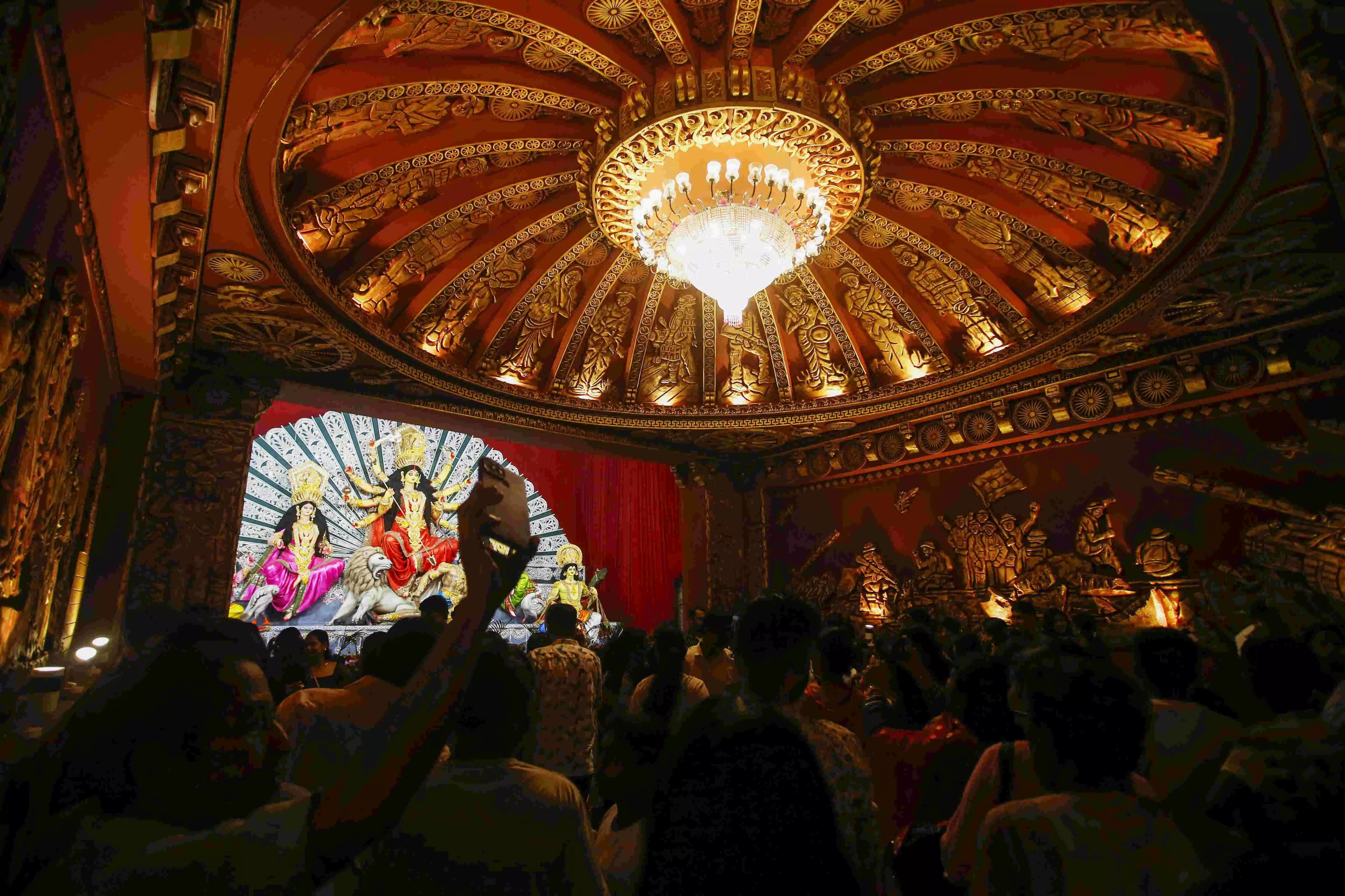 City reverberates with Puja fervour on Panchami as thousands flood streets