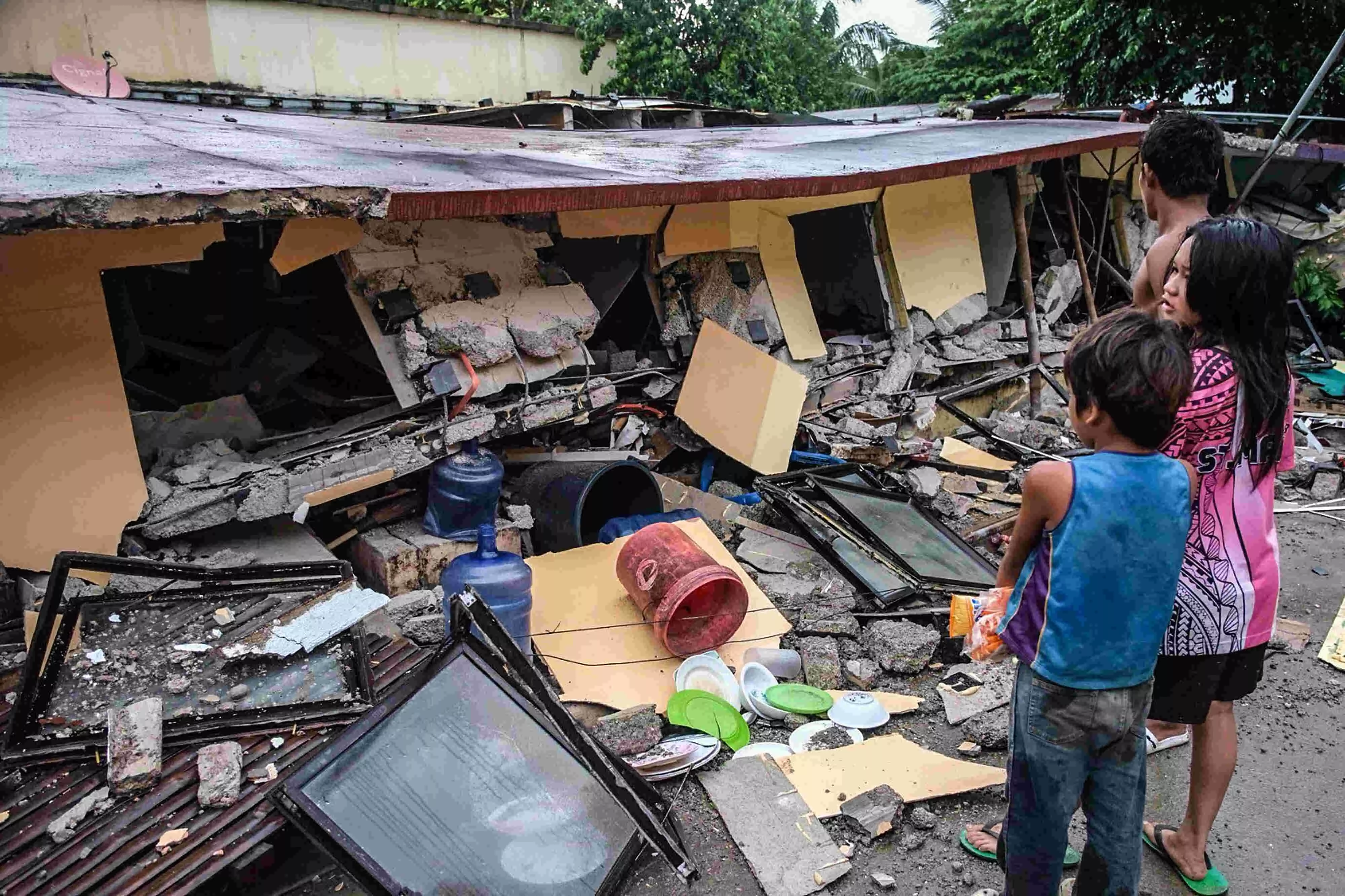 At least 69 people killed in powerful earthquake that hit the Philippines