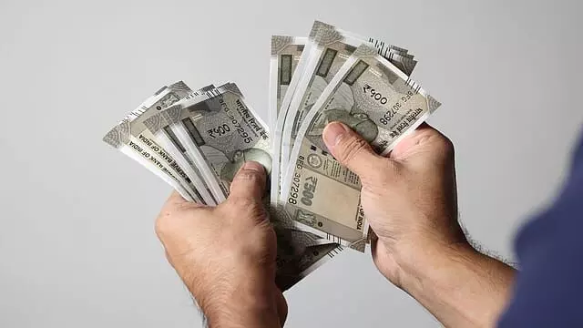 Centre hikes DA/DR by 3 pc; to benefit 1.18 cr employees, pensioners