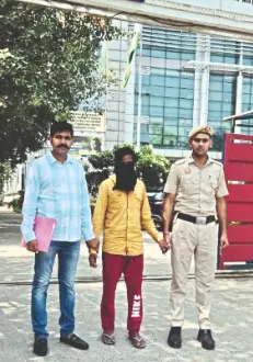 Cops apprehend truck driver for theft of iPhones from IGIA cargo