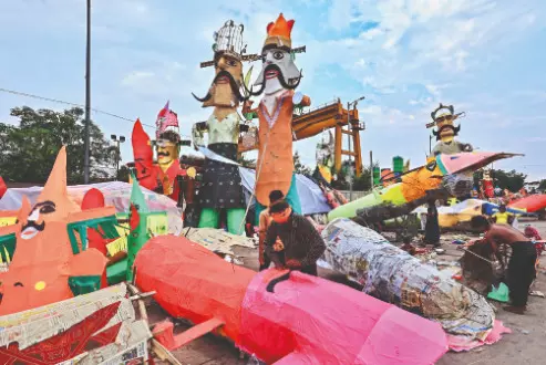 Downpour dampens Dussehra