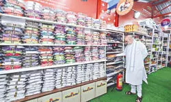 Shah urges people to buy Khadi products worth Rs 5K every year