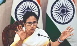 Mamata accuses DVC of ‘reckless’ release of 1.5 lakh cusecs of water Mamata accuses DVC of ‘reckless’ release of 1.5 lakh cusecs of water