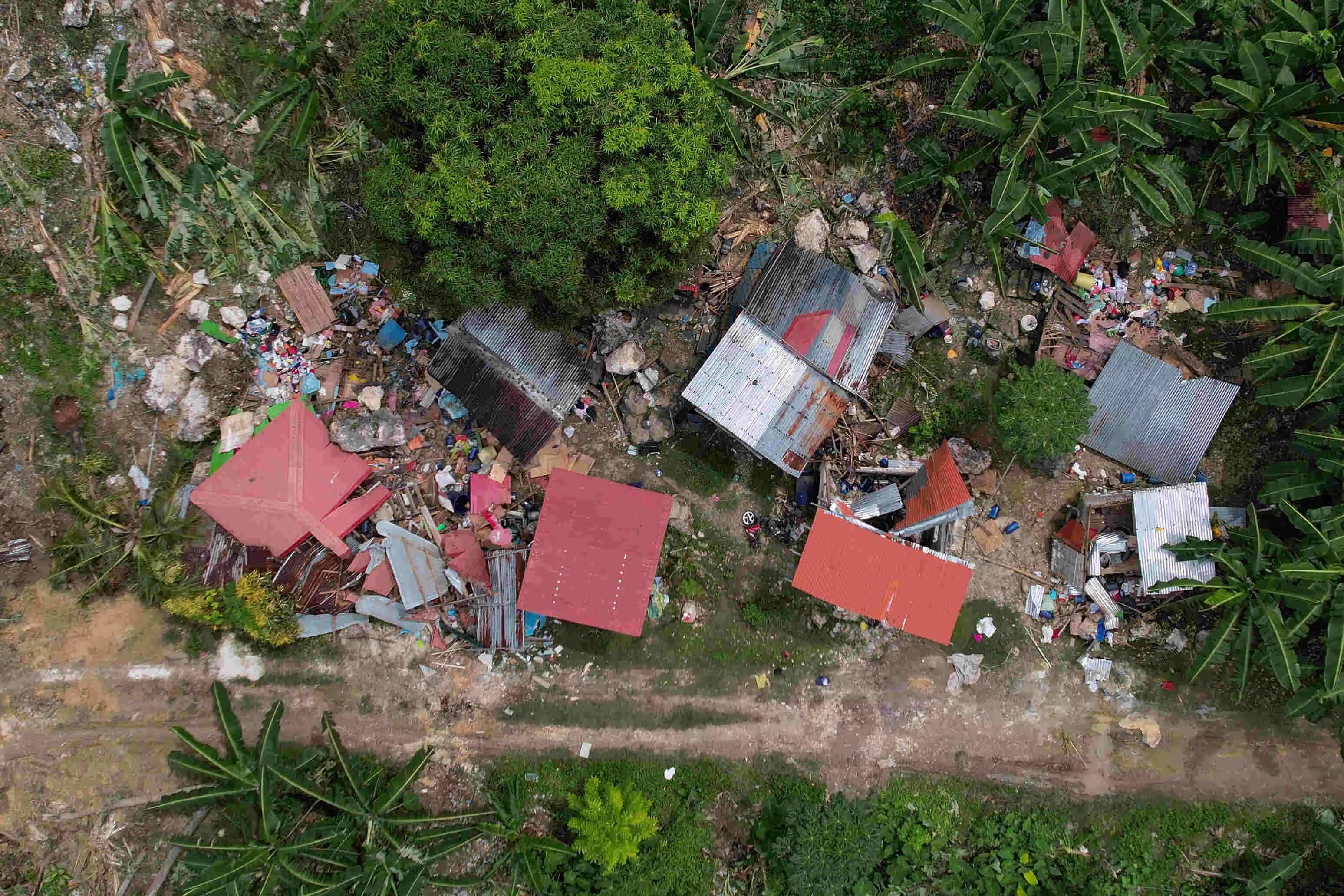 Philippines faces typhoon Matmo as earthquake aftermath lingers