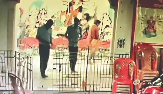 Gold ornaments stolen from Durga Puja idol