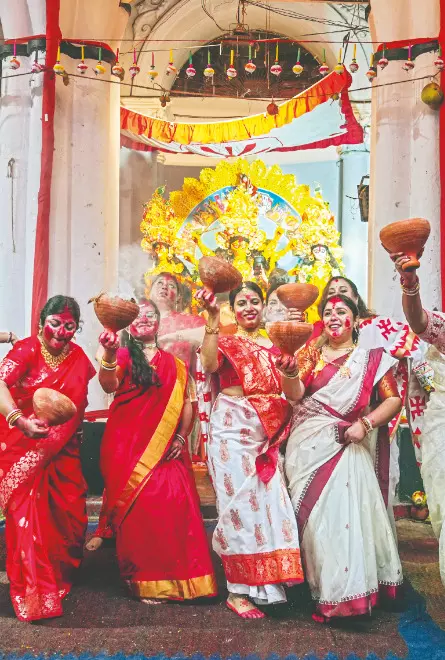 Puja ends peacefully amid rains, pandals reverberate with Mamata’s songs