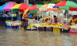 Jharkhand traders stare at huge losses as heavy rain affects festive buying Jharkhand traders stare at huge losses as heavy rain affects festive buying