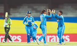 Women’s WC: India crush Pakistan by 88 runs to extend unbeaten streak Women’s WC: India crush Pakistan by 88 runs to extend unbeaten streak