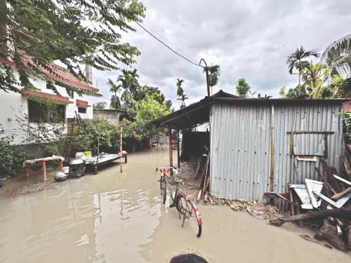 Heavy rains submerge Siliguri, adjoining areas; rising river levels worsen situation