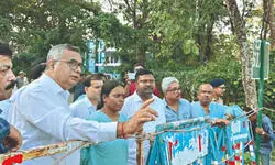 Forest Min vows early resumption of Jaldapara jungle safaris Forest Min vows early resumption of Jaldapara jungle safaris
