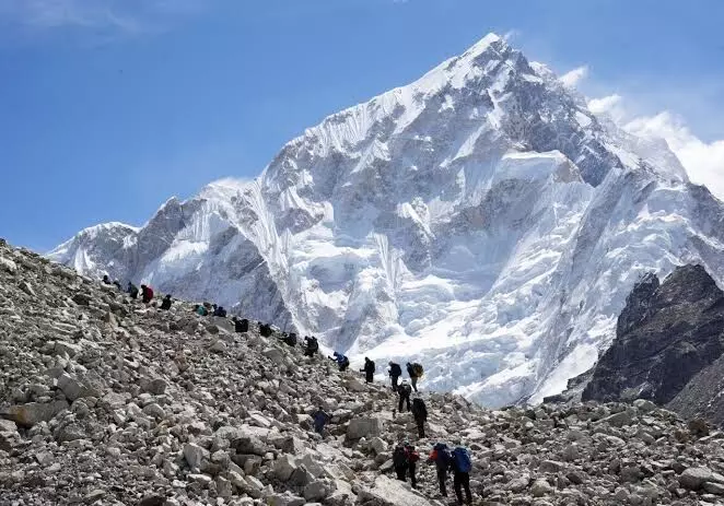 Over 200 climbers stranded after blizzard on Tibetan slopes of Mt Everest, 350 rescued