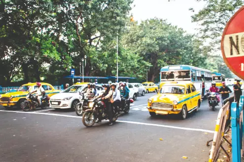 Kolkata Police data: 2024 sees highest signal violations in 4 yrs