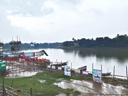 Balurghat Municipality takes up post-idol immersion river clean-up drive