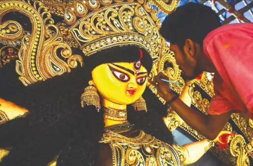 Sonamoti Kumbha Rani Durga Puja begins in Singerdaha village