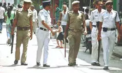 Two women caught trying to steal newborn from Balurghat hospital Two women caught trying to steal newborn from Balurghat hospital