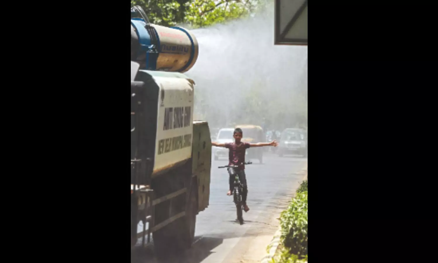 Smog season knocks early on Delhi’s door