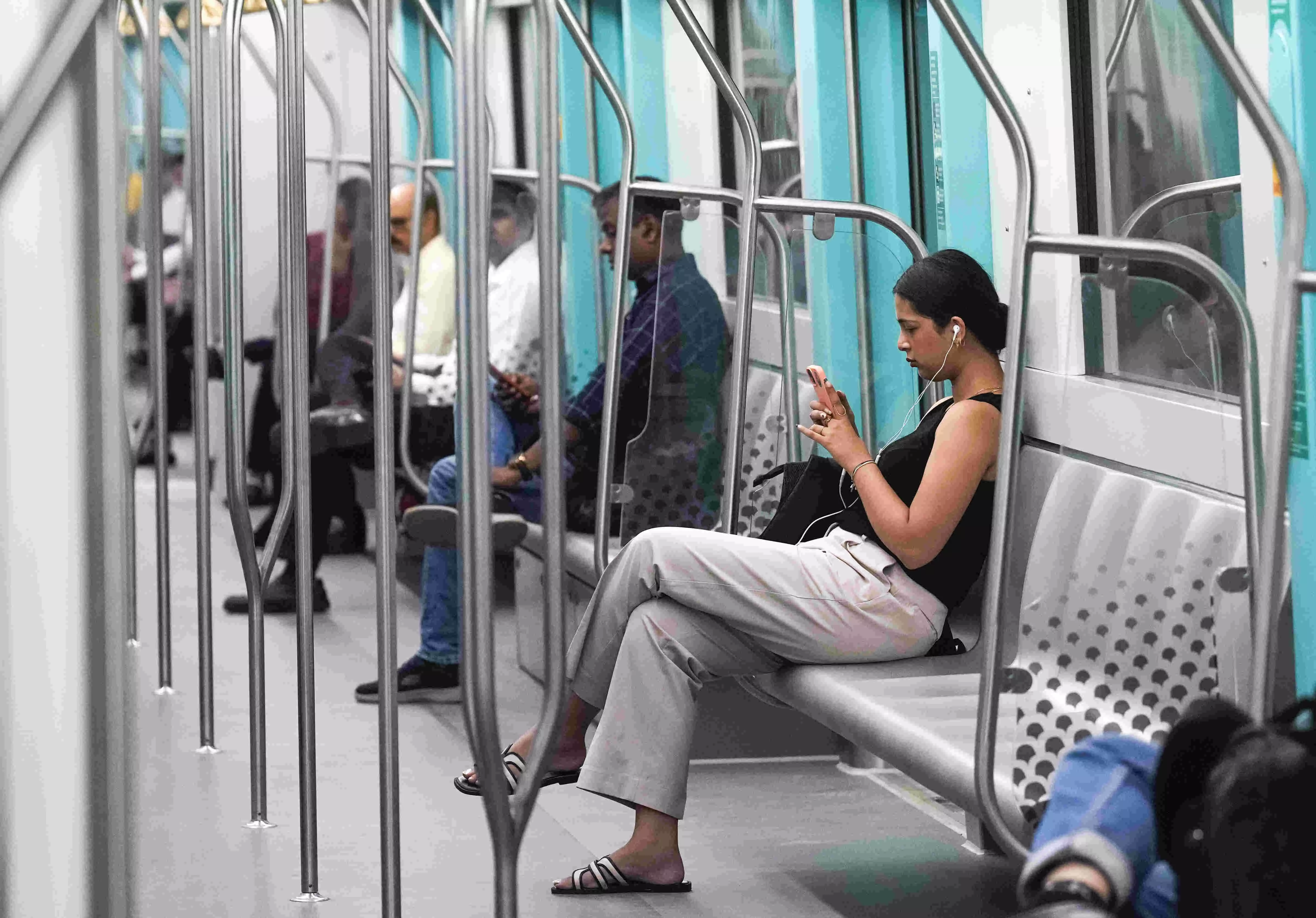 Over 1.55 lakh commuters travel on Day 1 of full operation of Mumbai Metro Line-3 Over 1.55 lakh commuters travel on Day 1 of full operation of Mumbai Metro Line-3