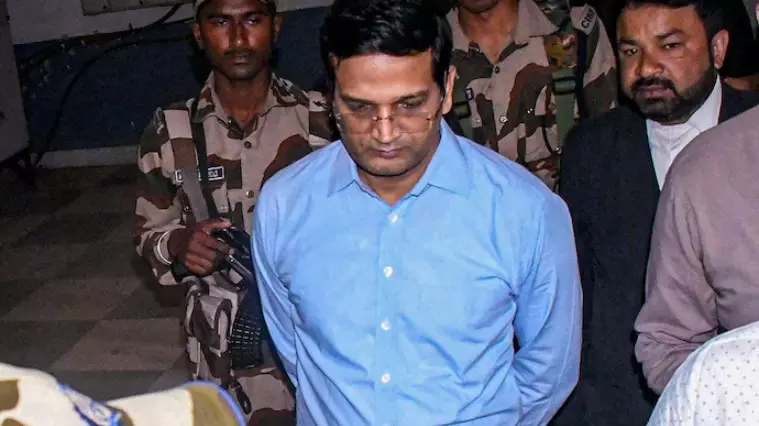 SC grants bail to suspended Jharkhand-cadre IAS officer and former Ranchi DC in ED case SC grants bail to suspended Jharkhand-cadre IAS officer and former Ranchi DC in ED case