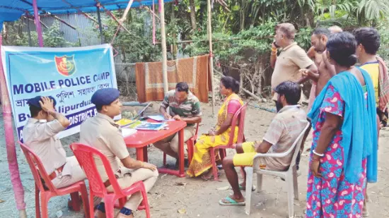Cops bring docu replacement to residents through mobile camps