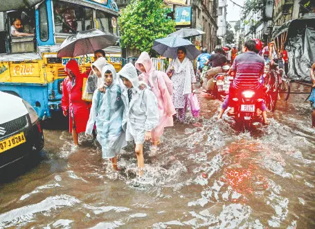 Kolkata traffic crawls for hours post Friday rain