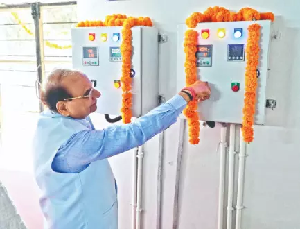 L-G launches mist guns in Dwarka to fight pollution L-G launches mist guns in Dwarka to fight pollution