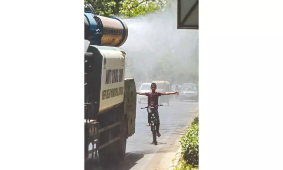 Smog season knocks early on Delhi’s door