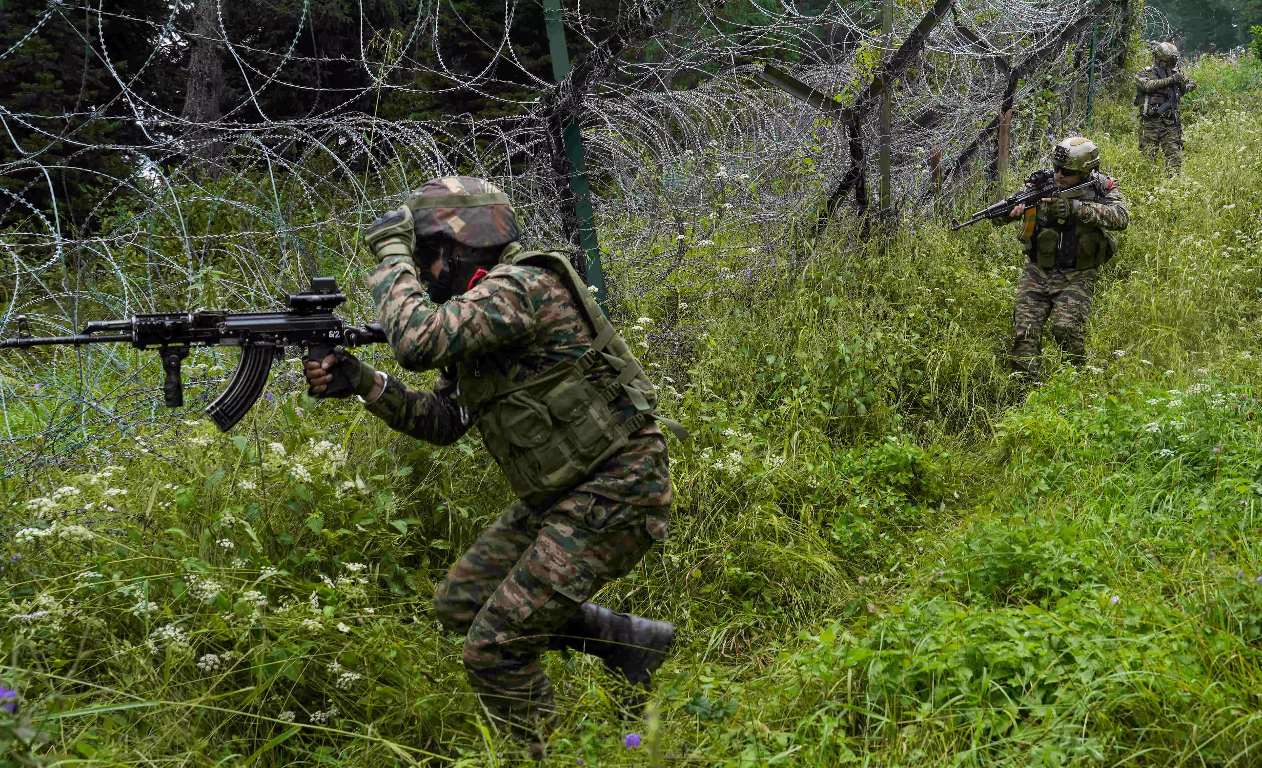 Search operations underway after Pak drone sighting along IB in J-Ks Samba Search operations underway after Pak drone sighting along IB in J-Ks Samba