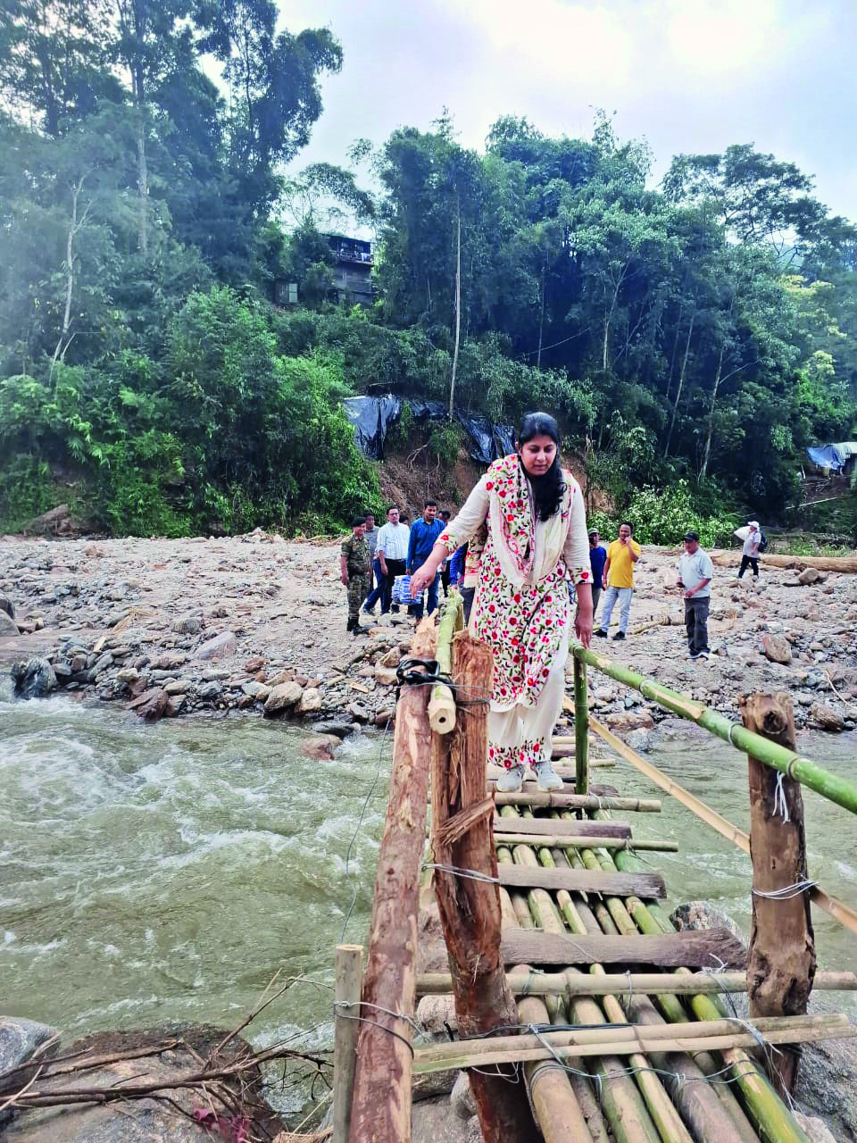 Darjeeling DM leads flood relief efforts in Tabakoshi
