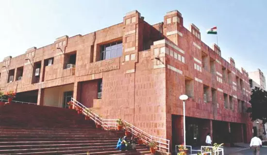 ABVP, Left-backed groups clash at JNU ABVP, Left-backed groups clash at JNU