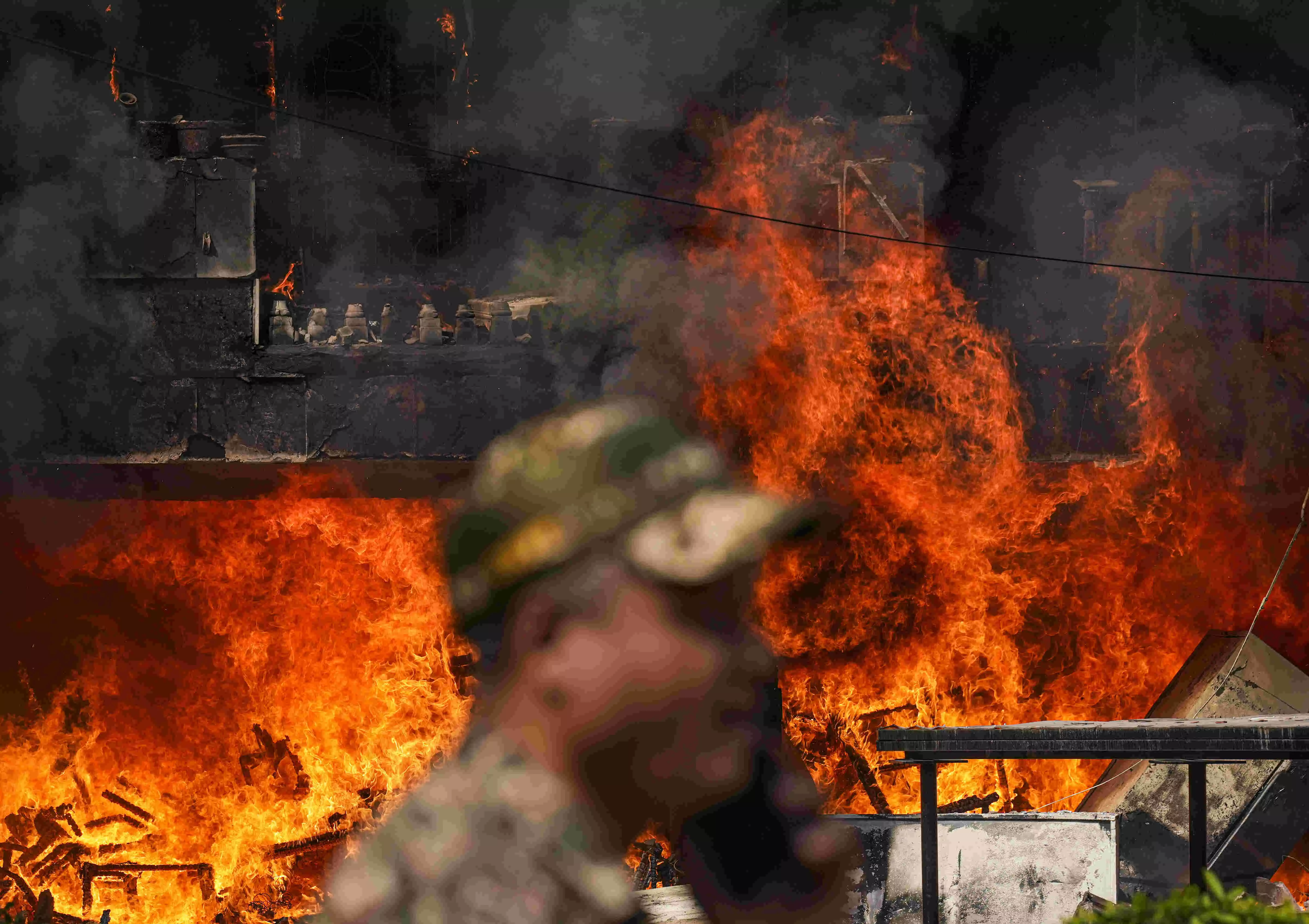 Fire breaks out at MPs Brahmaputra Apartments in Delhi, several tenders rush in Fire breaks out at MPs Brahmaputra Apartments in Delhi, several tenders rush in