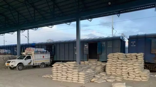 First-ever rail shipment of industrial salt arrives in Kashmir from Gujarat First-ever rail shipment of industrial salt arrives in Kashmir from Gujarat